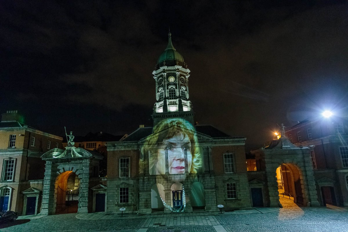 HerstoryIreland's tweet photo. The legendary @MaryLawlorFLD, Human Rights Activist, Founder of @FrontLineDefend and Adjunct Professor, School of Business, Trinity College Dublin, lighting up @dublincastleopw for #ICPWC18  #IlluminateHerstory https://t.co/EPdXWCzDVn