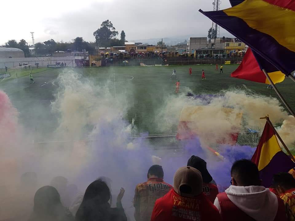 ShecanaAlma's tweet photo. En las. Buenas y malas estaremos a tu lado soñamos con ser campeones ❤💛💜❤💛💜 https://t.co/uFJYL7H0EX