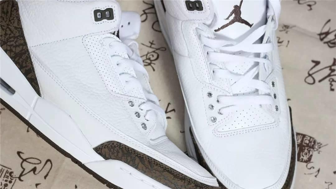 SoleCollector's tweet image. First look at this year's "Mocha" Air Jordan 3 Retro. trib.al/RmfKLxJ