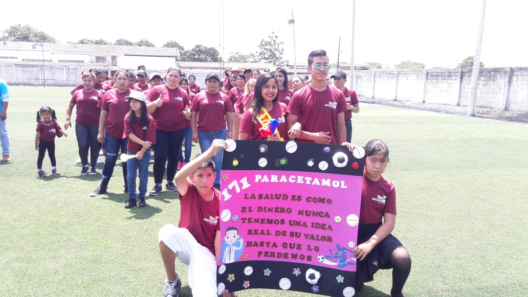SilvanoMerinoEc's tweet photo. Familia #Distrito09D09 y comunidad de la #VíaALaCosta participan en #Integración2018 en localidad #PuertoHondo #SomosSalud #SaludParaTodos https://t.co/SWozIW6DAj