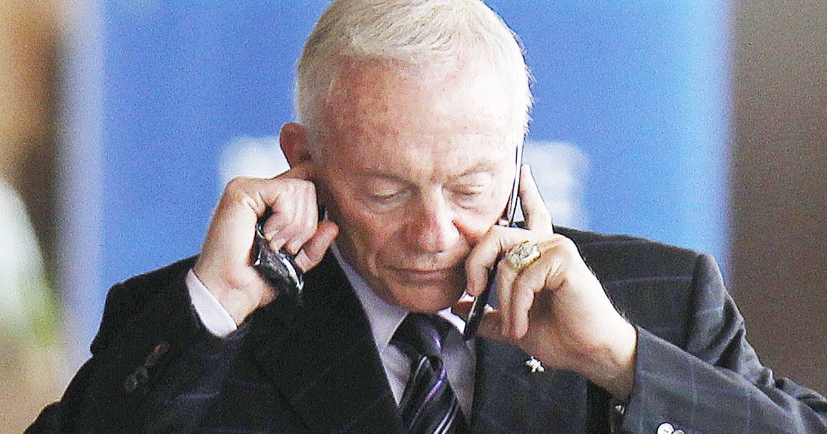 gibbys_g32's tweet photo. “Hey Dan how would you like to be a Dallas Cowboy?” https://t.co/KVJtcmvhrM