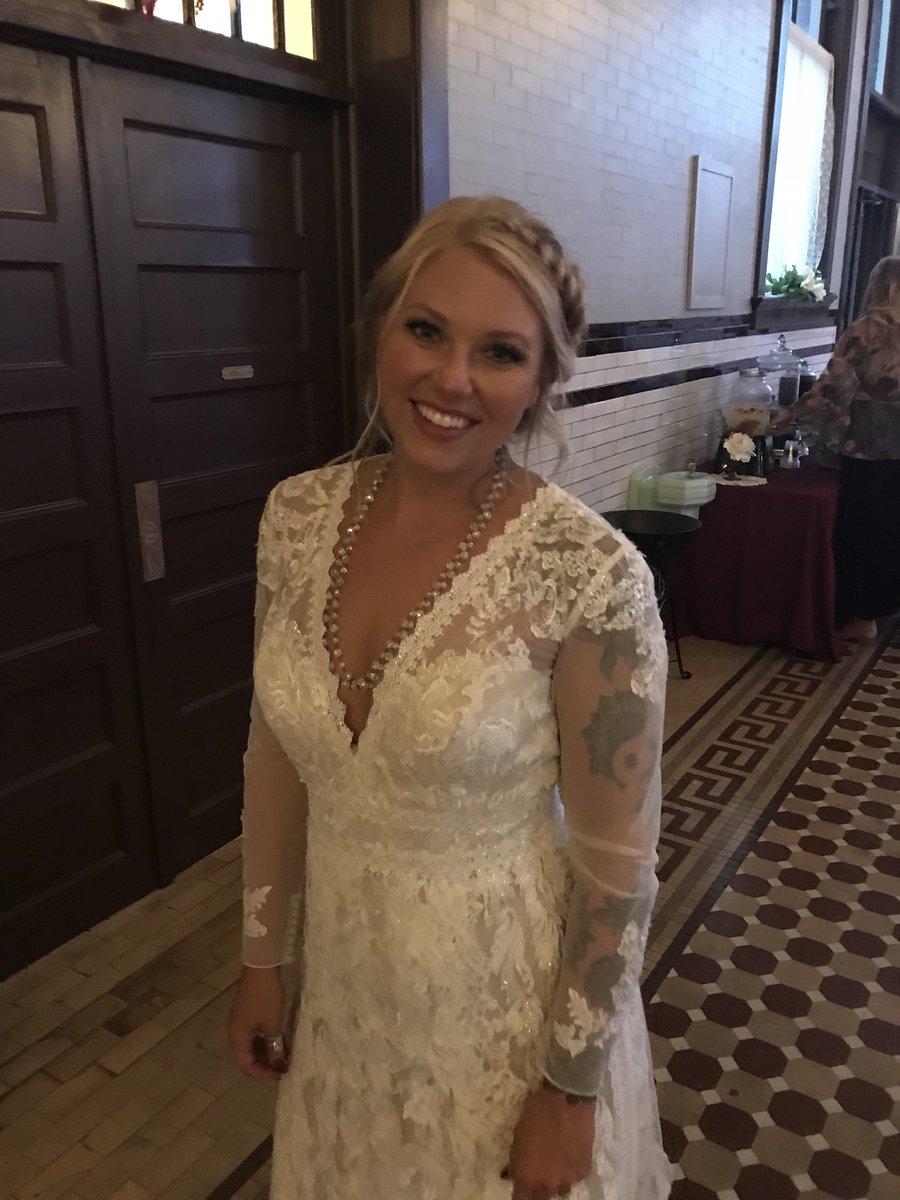 mssnowman33's tweet photo. #TannerPickedARose The Beautiful Colby Martin! 👰🏼 https://t.co/jsUlEmf5ET