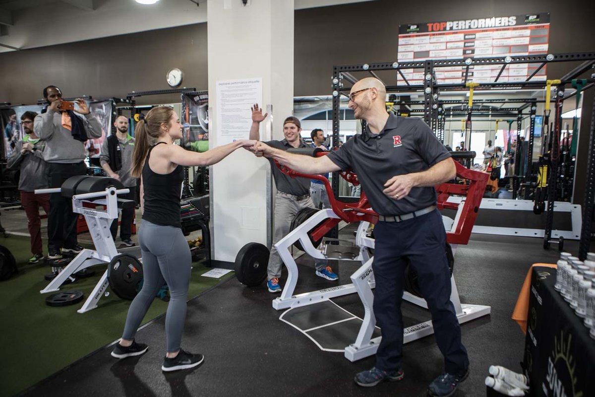 SMARTERTeam's tweet photo. Yes, we even count high-5's at https://t.co/plG845eAri. When you complete the #PendulumChallenge on the @Pendulum_Strong Squat Pro from @RogersAthletic be ready to get some of our contagious enthusiasm. Inspire greatness in someone new around you today! https://t.co/fcI3CMXmTm