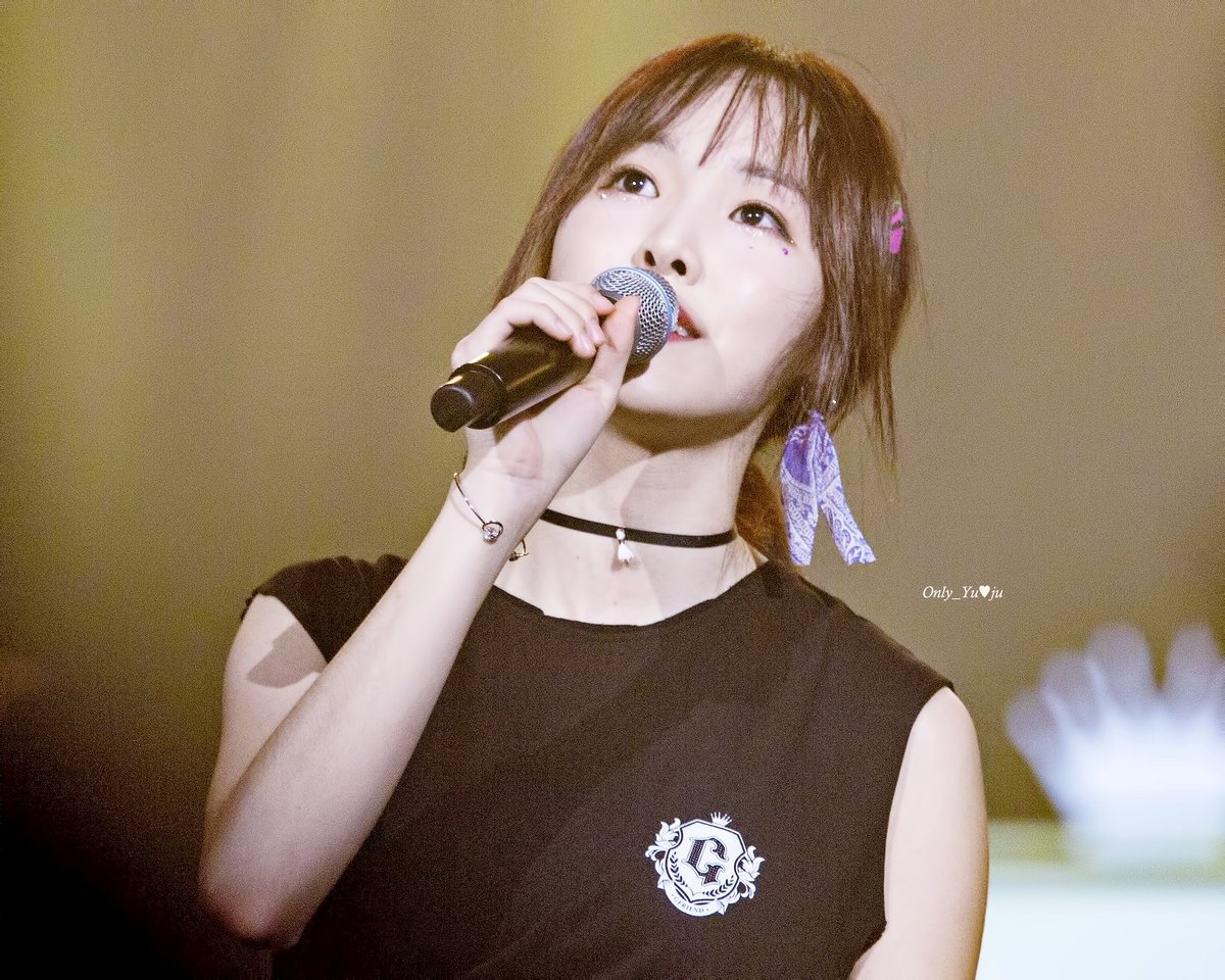 Lovelyrics_GF's tweet photo. 180908 Season of GFRIEND 

#여자친구 #GFRIEND 
#유주 #yuju https://t.co/KxUAK6bD8H