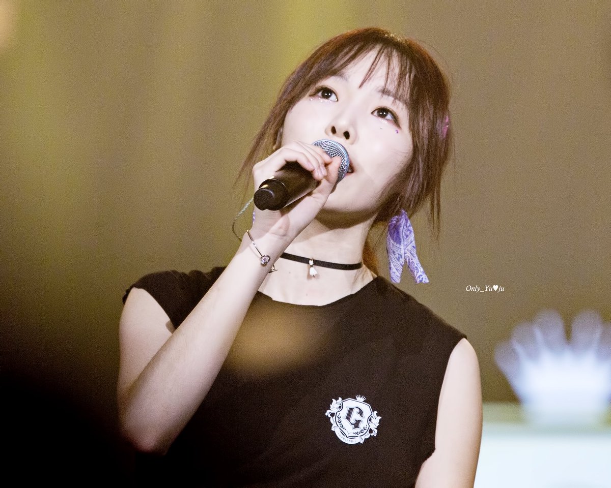 Lovelyrics_GF's tweet photo. 180908 Season of GFRIEND 

#여자친구 #GFRIEND 
#유주 #yuju https://t.co/KxUAK6bD8H
