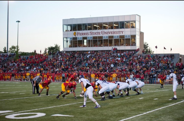 konnor_near's tweet photo. Excited to announce that I have committed to further my education and play football at Ferris State University! #DAWGS https://t.co/7vAy4tLFGk