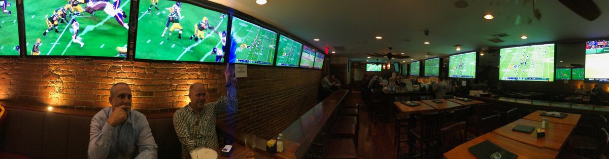 CuttillMike's tweet photo. Packers everywhere #GoPackGo https://t.co/hAtguHQqlY