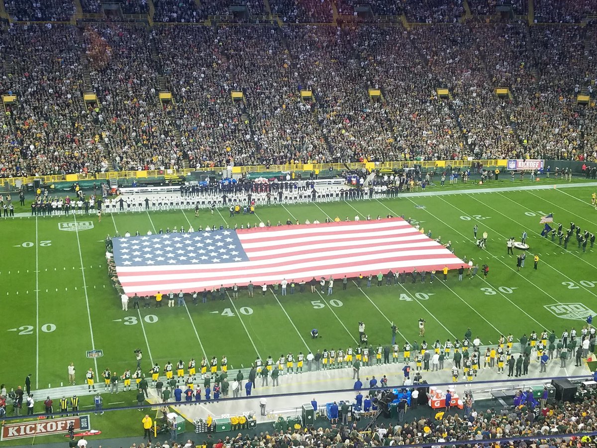 joepharvey's tweet photo. @PSDBGSafety @kevinkugler @JasonTaylor @westwood1sports @LambeauField Must be just above us! https://t.co/FJ8PQqNA6j