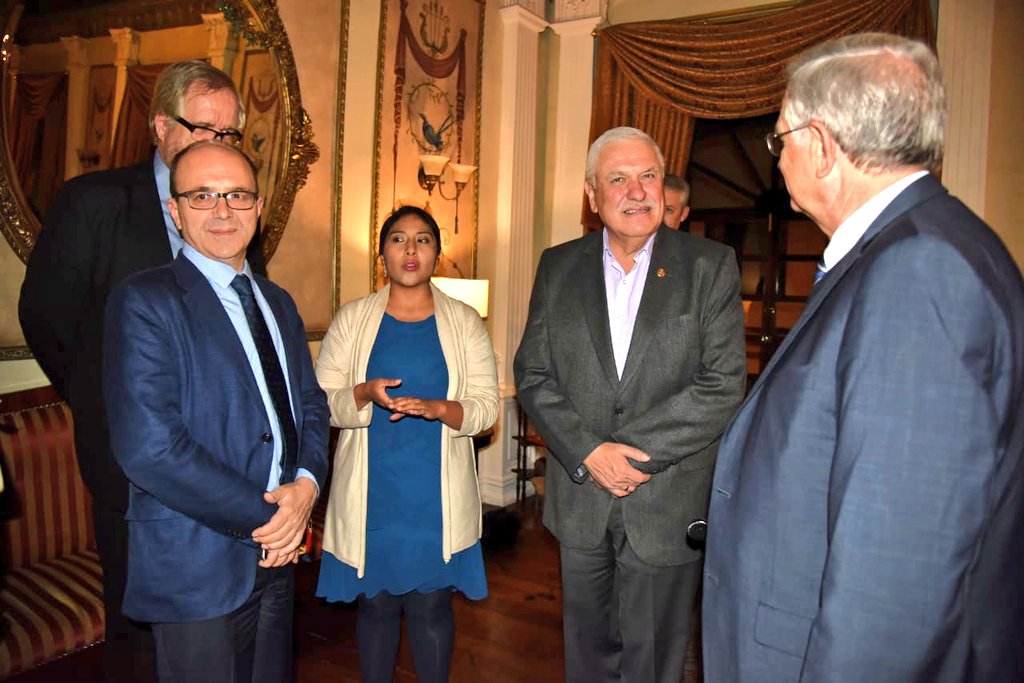 MarceloHCabrera's tweet photo. Nuestro trabajo por Cuenca no tiene descanso. Esta noche junto a Philippe Adnot, @LamureE, @AndreGattolin, Shopie Joinssains, senadores franceses dialogamos sobre temas de cooperación entre Francia y nuestra ciudad.

Cuenca se fortalece en sus relaciones internacionales. https://t.co/8VyIsk94vX