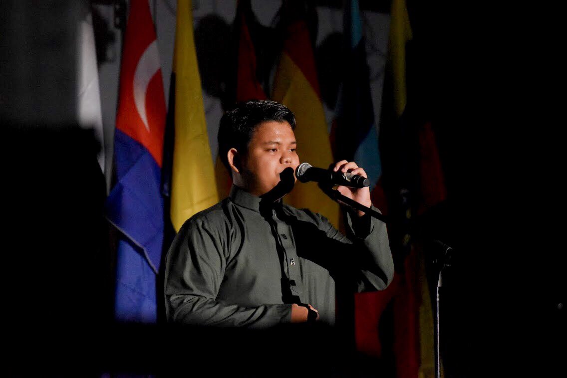 mppkuim's tweet photo. Semoga dengan inisiatif MPPKUIM1819 ini mampu menanam serta menghidupkan semula semangat dalam diri rakan mahasiswa supaya berusaha untuk menyayangi dan menghargai kemerdekaan bumi Malaysia 🇲🇾💕
Merdeka! Merdeka! Merdeka!
.
#sayangimalaysiaku 🇲🇾 https://t.co/OFujlYIDqh