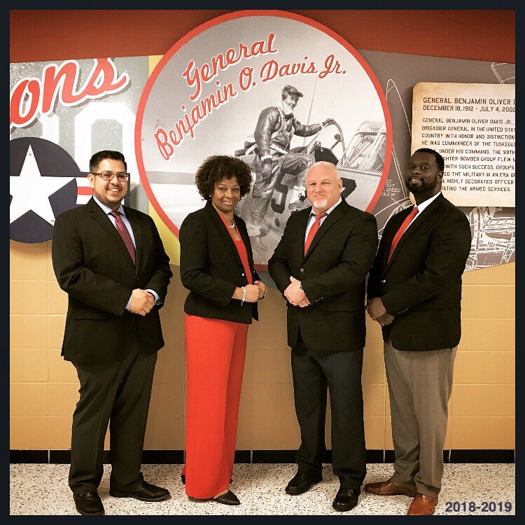 Davis9_AISD's tweet photo. Davis 9 Administration:
Principal - J. Metcalf
Curr. &amp; Instr. AP - A. Hightower
Assist. Principal - A. Canales
Assist. Principal - S. Williams
#Allin4Aldine #FalconPride #Producingthenationsbest https://t.co/5pixzrWYTD