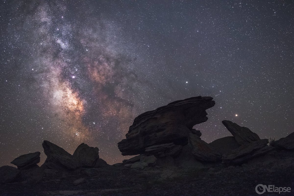 timelapseomaha's tweet photo. Nebraska has the best night skies https://t.co/PFGJGE4TF8