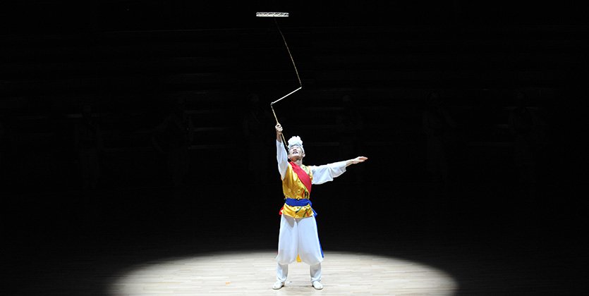 안녕하세요! 바우덕이 입니다!

오늘은 바우덕이 축제에서 진행하는 '남사당 놀이'의 종류에 대해서 
말씀드리겠습니다!

▶ 풍물

▶ 버나

▶ 살판

▶ 어름

▶ 덧뵈기
 
생소하긴 하지만 모두 재밌는 공연들이니 보러오세요!!
#안성맞춤바우덕이축제
#바우덕이
#안성맞춤랜드
#가을축제