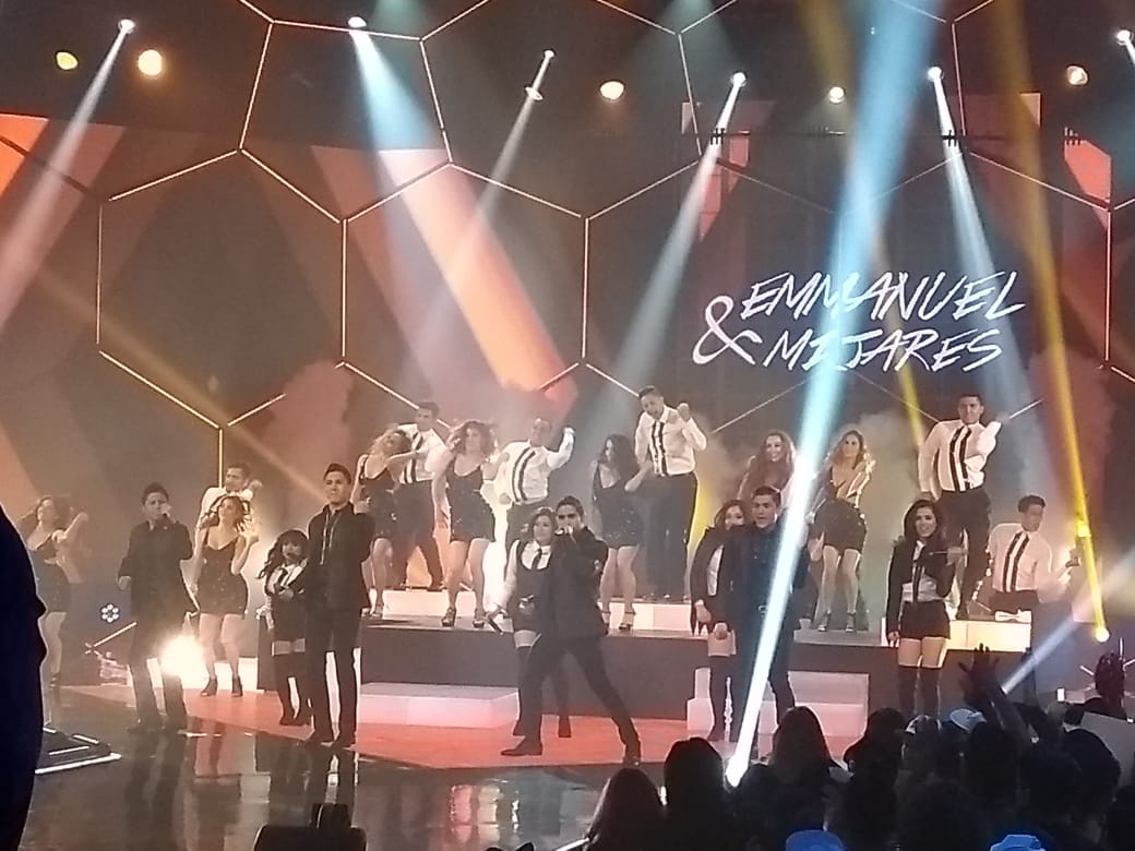 EmmanuelOficial's tweet photo. Agradezco a todos los participantes de #LaAcademia por este Gran Tributo! 🎤mucha suerte a todos y a seguir adelante 🎶👏🏼 @lacademiaazteca @MijaresOficial https://t.co/LJP5xnaF4I