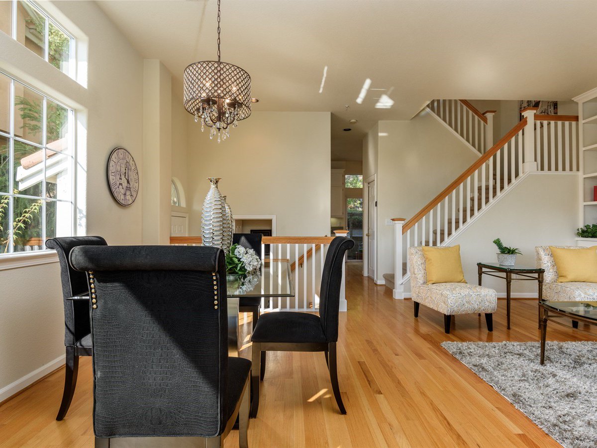 CribExpert's tweet photo. Welcome to Bayview at Belmont.  Listed for $1,395,000 this amazing home is ready to move in.  We'll be open on Tuesday from 10-1pm and again on the week. Come by and take a look. https://t.co/iNVxqf43Yt https://t.co/uk0WAmoUCO