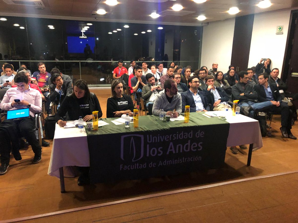 MauroToroO's tweet photo. Feliz de acompañar como jurado a los participantes del #SWCOL2018. Más de 50 nuevas ideas de negocio después de 3 días seguidos de trabajo! Felicitaciones a todo el equipo y a los emprendedores participantes. https://t.co/mWIGIR3VgC