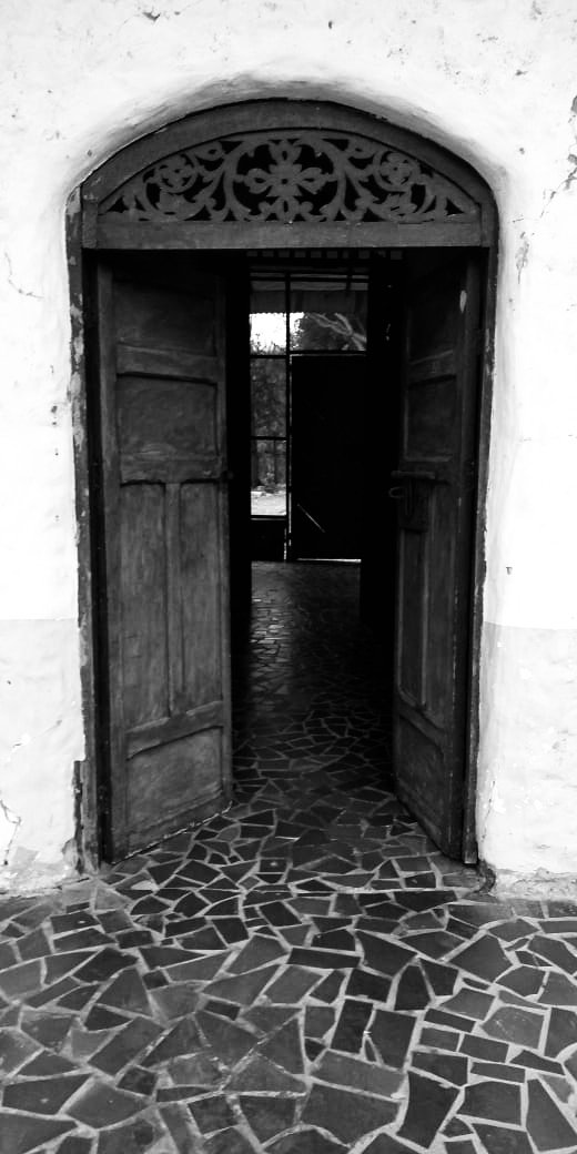 dani3palacios's tweet photo. Desde este lugar se realizará El Cartel Paranormal la noche de hoy. Atentos a cualquier cosa que puedan escuchar mientras el recorrido que se hará. #FantasmasEnElCartel https://t.co/V0LUJoup9x