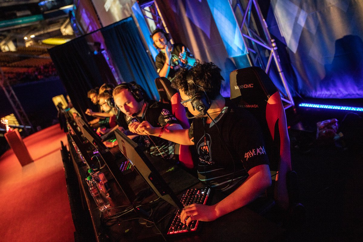 DreamHackR6's tweet photo. Congratulations to @Cloud9 for grabbing the trophy 🏆 
and to the runner-ups at DreamHack Montreal 2018 Rainbow Six!

🥈 @GoingRogueGG 
🥉 @MilleniumTeam 
🏅 @SKGaming 

GGs and well played 👏
#DHMTL18 #DHMTLR6 https://t.co/pif3LcX32p