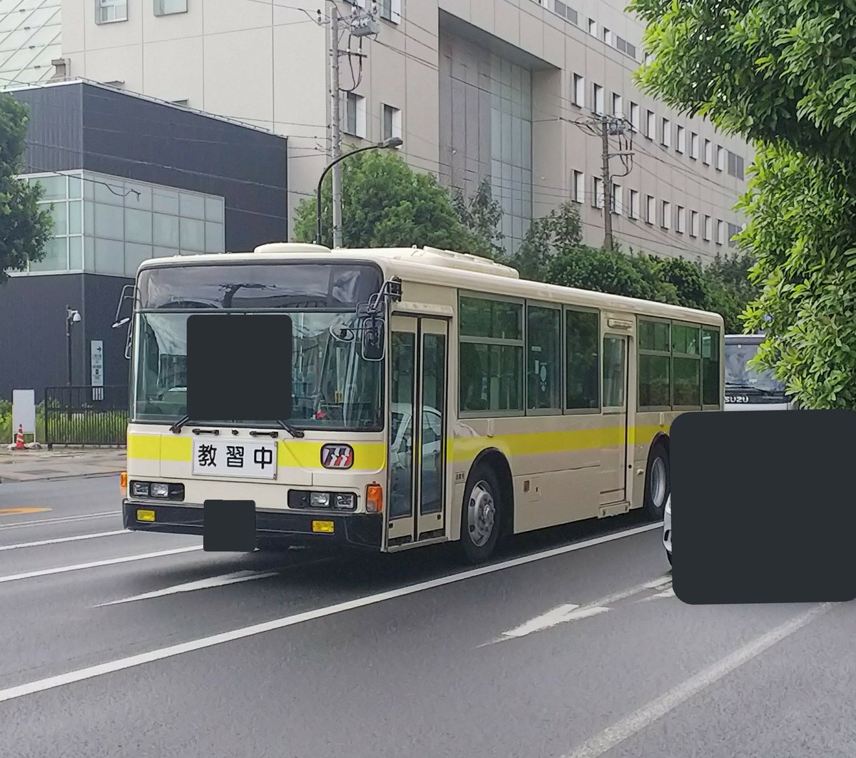 End En Twitter 品川 自家用登録 Kl Mp37jm 元神奈中 どこの教習車かと思ったら あのはとバスだそうで 都営関係の 教習車なのかしら この車もオリパラナンバーになってました はとバス 神奈中 神奈川中央交通 T Co 9uvensngpf Twitter