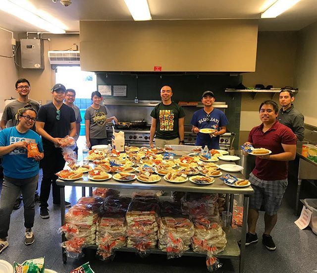 SFCSoCalWest's tweet photo. Serving food at the Mass on the Grass event at Holy Family Catholic Church #sfcsocalwest https://t.co/LbdzaJX4Jk https://t.co/7g2hPk2E5z