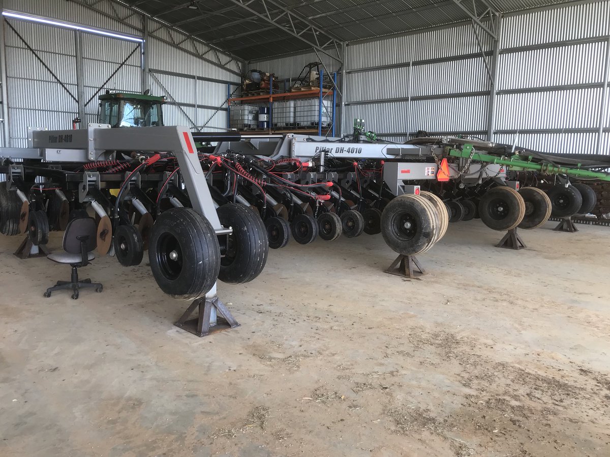 nig_michael's tweet image. Made some service stands up to get a bit of extra height out of #pillardrill utilising the ability of the pillar to transfer weight to wings.