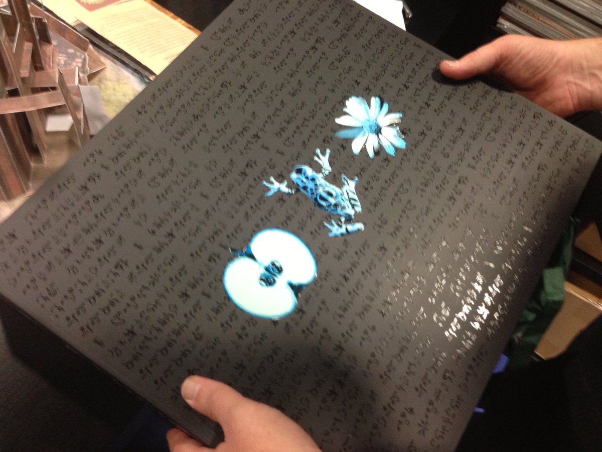 I've never known such a beautiful fandom like #Fringe family <a href="/FidgetTBC/">K.S</a> <a href="/Fringeship/">Kelly 🏳️‍🌈</a> @fringetoast <a href="/Fringenuity/">Fringenuity</a> <a href="/DaniOTHfan/">Daniela</a> &amp; <a href="/aimeeinchains/">Aimee</a> +