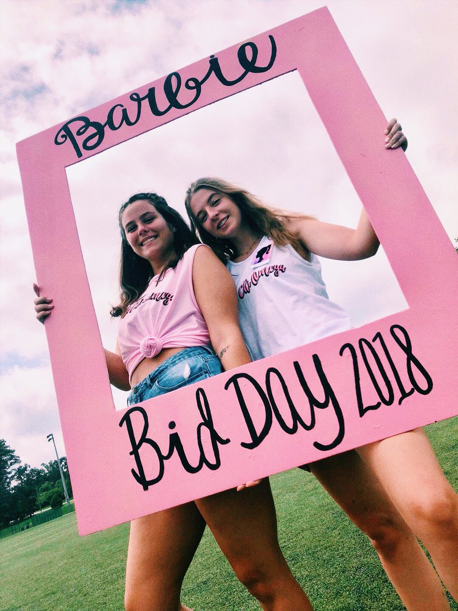 uncc_alphachi's tweet photo. ★ Bid day, best day ★ https://t.co/kXsHDoCUe1
