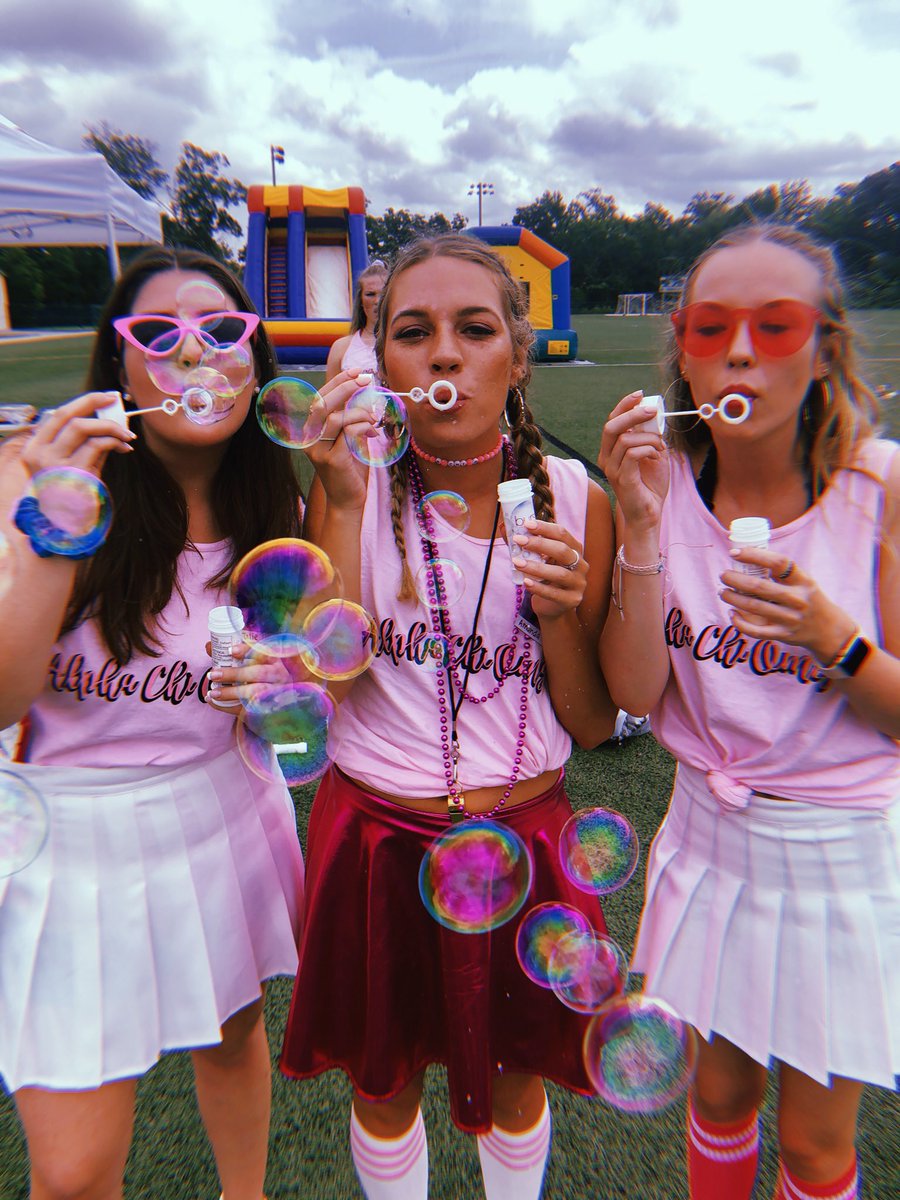 uncc_alphachi's tweet photo. ★ Bid day, best day ★ https://t.co/kXsHDoCUe1