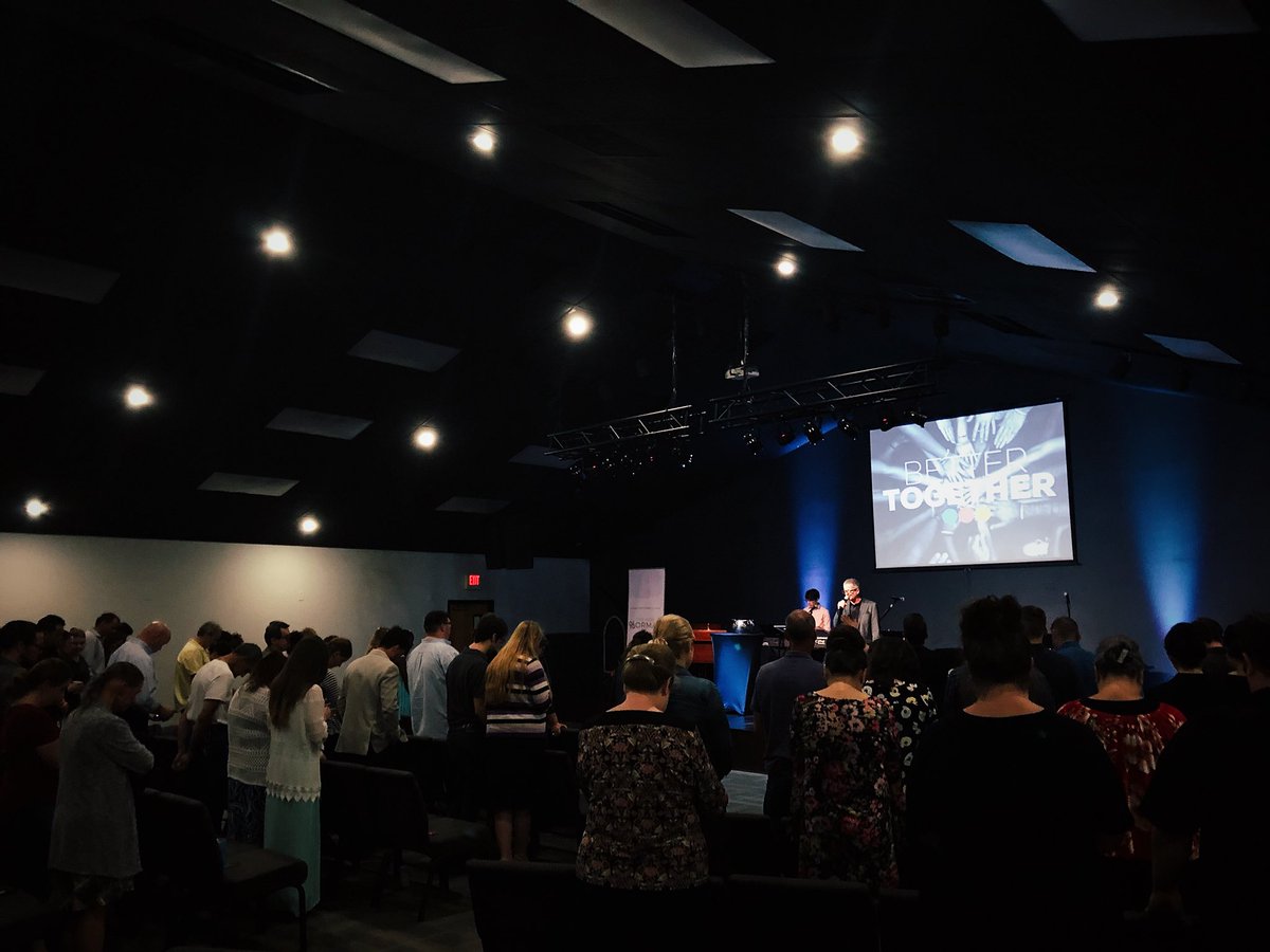 DonavonHill's tweet photo. Today was 🔥🔥🔥!!!#MindBlown #TheNewNormal #TwoServices #NineAndTenFortyFive #TwoIsBetterThanOne #GenerationsSunday #BetterTogether #JesusPeopleMission @goLifePoint https://t.co/VXCEzrQyJ0