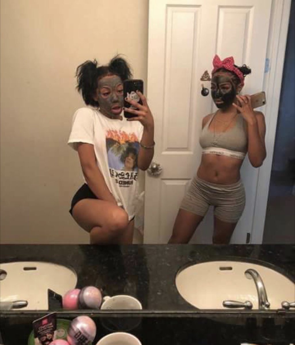 ___jassssy's tweet image. Now accepting friend applications 🧡😭