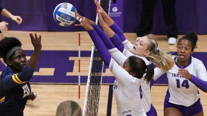 HOTSportsNet's tweet photo. No. 24 Tarleton State volleyball knocks off No. 17 Texas A&amp;M-Commerce in five-set thriller https://t.co/ouUUvGmjy0 https://t.co/HzQ4CVWiM7