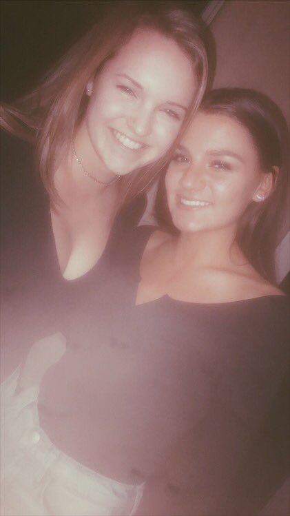 aliyah10296's tweet photo. happy birthday to my literal sister love you with my whole heart :) crazy to think you’re 18! live it up🤩🤩💛@brookeewroten https://t.co/T6qtEN6udb