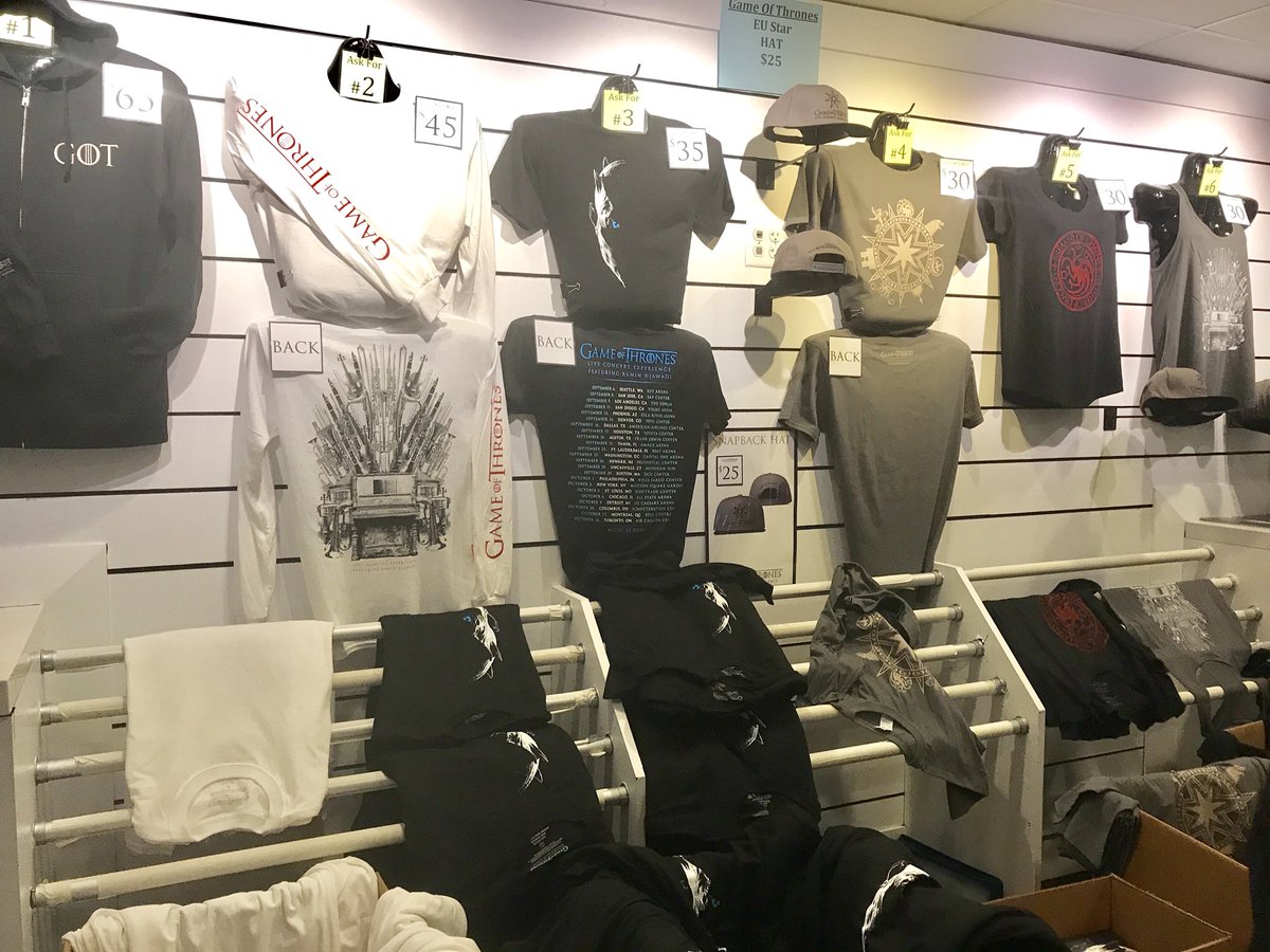 purple_dwagon's tweet photo. official merchandise 😍 should I go with the Targaryen shirt or the hoodie with all the houses?? 😳

#GameOfThronesLive #LosAngeles #TheForum #GoTForum https://t.co/f61FJvmLFW