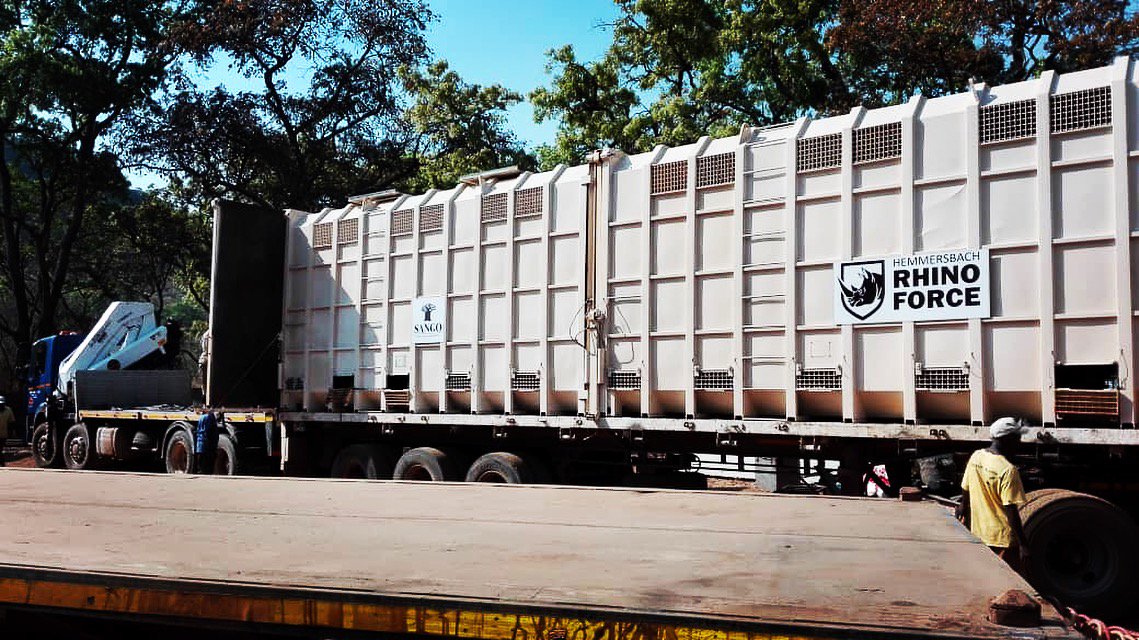 HemRhinoForce's tweet photo. Learn how we relocate 100 elephants to save their lives.
https://t.co/AopOgNLsjp
#elephantrelocation #rhinoforce #hemmersbachrhinoforce
#sangowildlifelifelodge https://t.co/veazWzuVP2