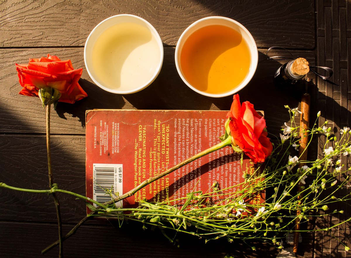 Tea+Books is an affair that lasts a lifetime. What's your favourite book? Comment in the section below. 

#books #booksandtea #jarved #jarvedworld #mycupoftea #worldofteas #teasoftheworld
