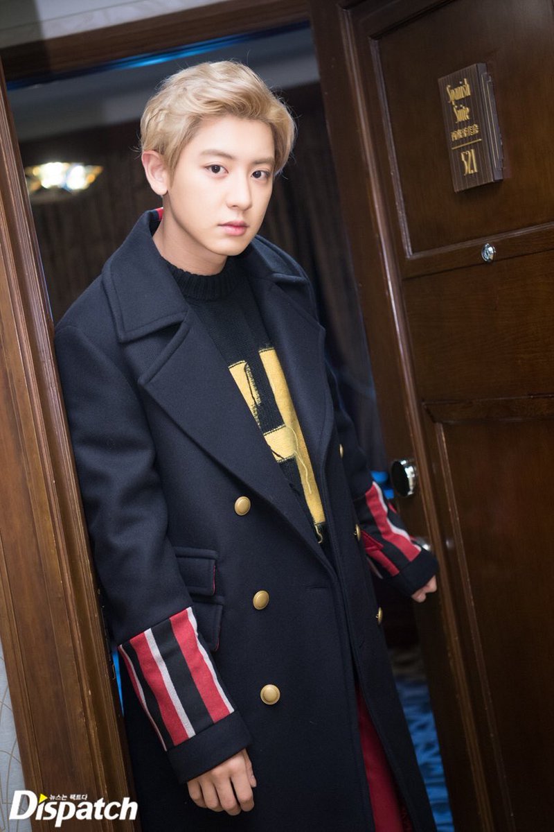 pcyhandsomesud's tweet photo. โหชานยอล โอ้โห  นอกจากสีโฟร์ซีซั่นส์ก็คงไม่มีใครทนได้แล้วล่ะค่ะ! https://t.co/Lh674k1cBm
