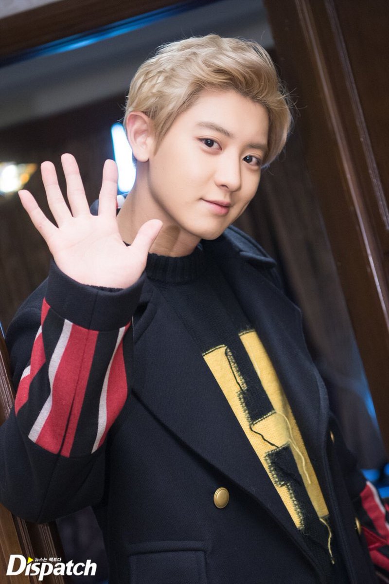 pcyhandsomesud's tweet photo. โหชานยอล โอ้โห  นอกจากสีโฟร์ซีซั่นส์ก็คงไม่มีใครทนได้แล้วล่ะค่ะ! https://t.co/Lh674k1cBm