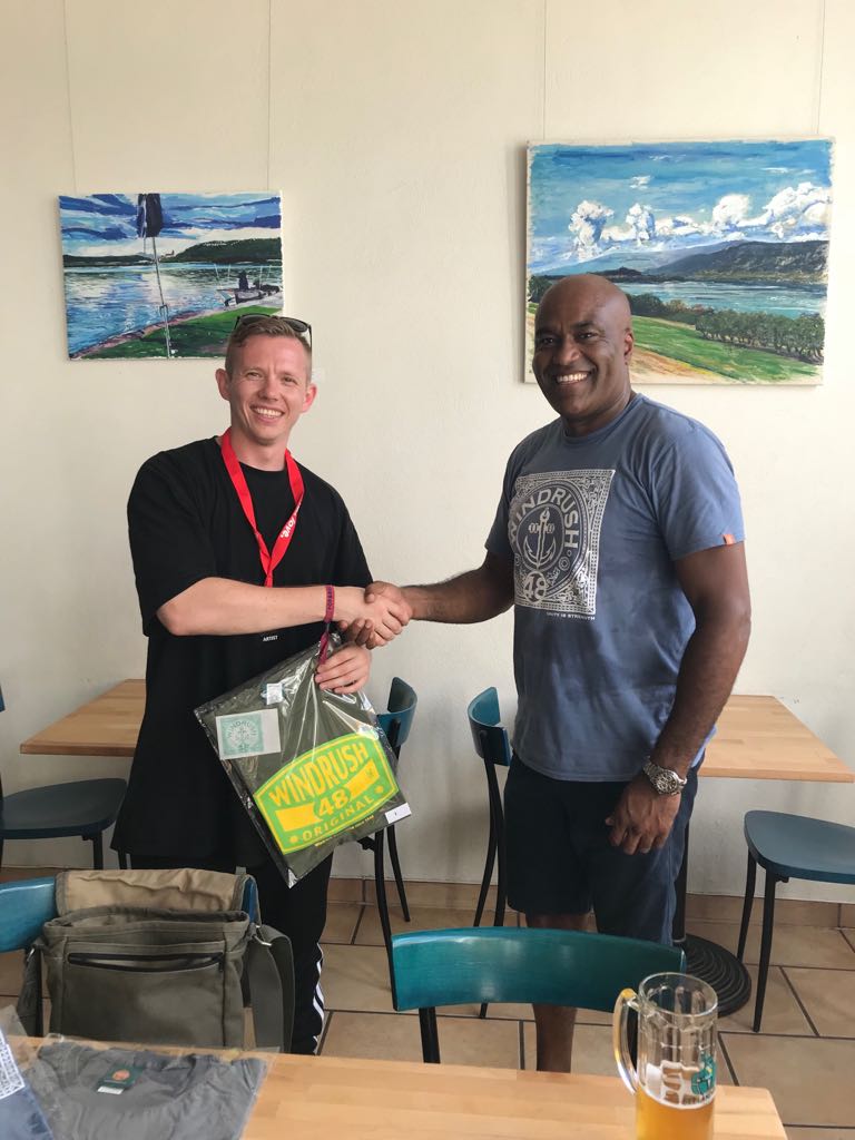 windrush48's tweet image. Had the pleasure of meeting Gentlemans tour manager Walle Captured Live. Thanks you for your support and don't forget to send me a photo ;-) #windrushgeneration #windrush70 #tshirt #windrush48 #unityisstrength #tallowah #gentleman