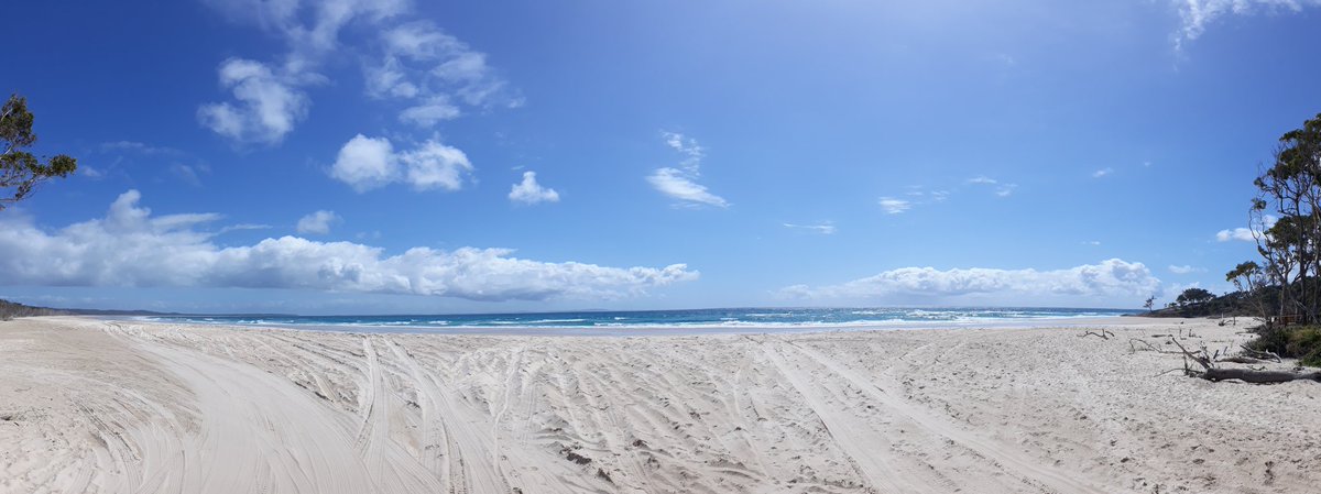 polly1976's tweet photo. Just another typical spring day on @NorthStraddieIs ππ #visitstraddie #straddieanyday #samsungj5pro @SamsungAU @Queensland @visitqueensland #redlandscoast #brisbane #queensland #australia https://t.co/e3G0ejRrpA