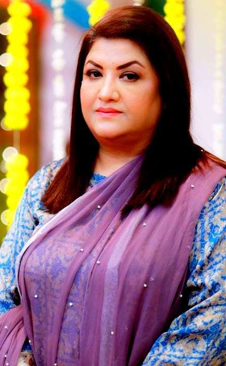 sahmedPTI's tweet photo. The very famous and jolly Hina Dilpazeer has announced to donate $1,000 (1.23 lacs in PKR) for the construction of dams fund.
#DamsForPakistan
#1000forPakistan https://t.co/lt4ywSGw7u