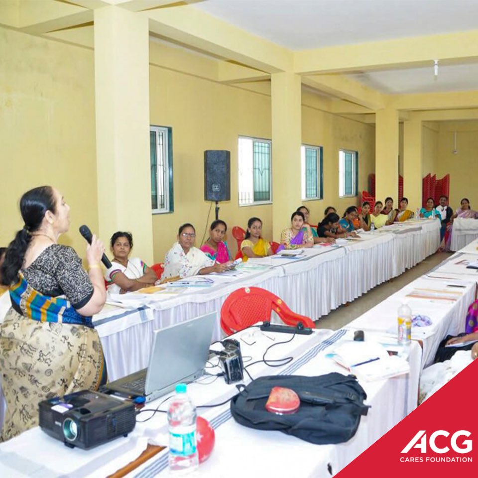 ACG_Foundation's tweet photo. Yesterday was #InternationalLiteracyDay
It all starts with our teachers!
The #ACGCaresFoundation strives to enhance the learning experience for students via training our educators. To date, 300 teachers have upgraded their skills through attending our #trainingprograms https://t.co/4xal8KEZVd