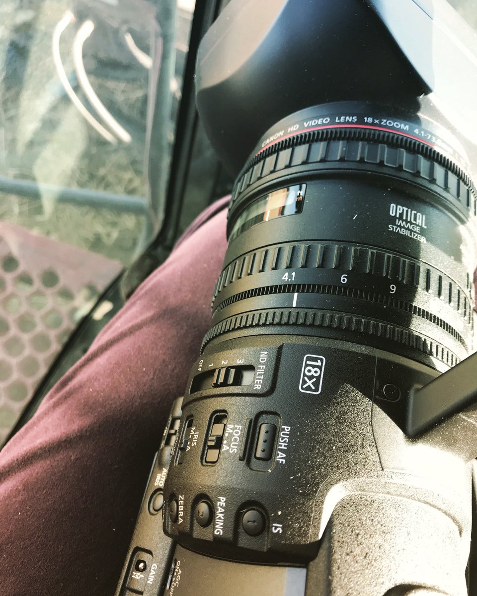 Hd41Productions's tweet photo. Hey Can you guess what machinery were in? What a wonderful afternoon of filming! Thank you @canoncanada for making such a beautiful camera 🎥 #videomaker #film #indiefilm #filmmaking #camera #canon #smallbusiness #yeg #bts #sunset #womenintech #filmmakinglife #likeaboss https://t.co/uxhpqnLwrr