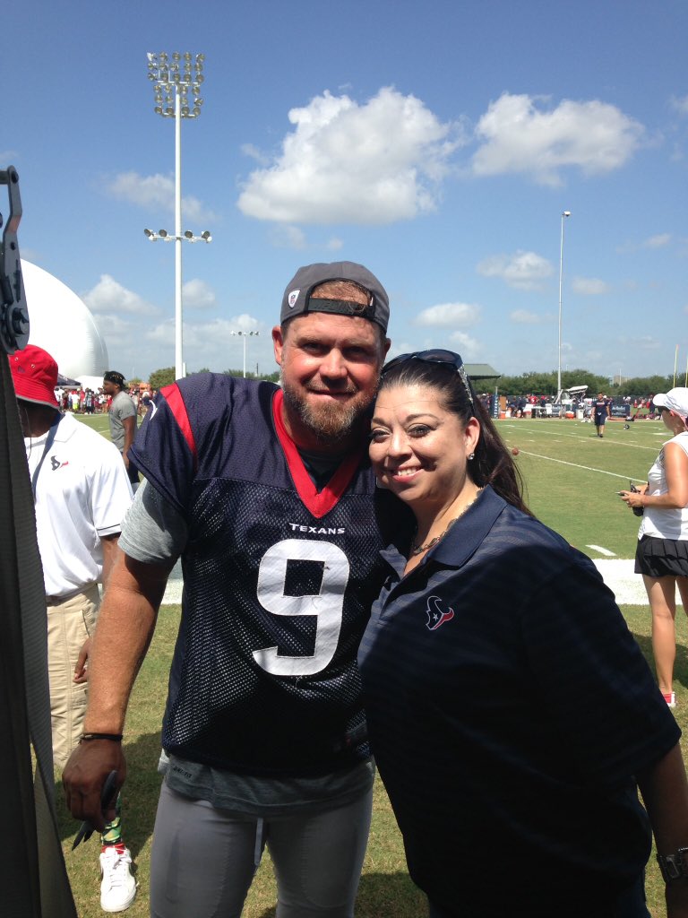 debrabelling's tweet photo. @JJWatt Amen @JJWatt https://t.co/zdF8j0upwH