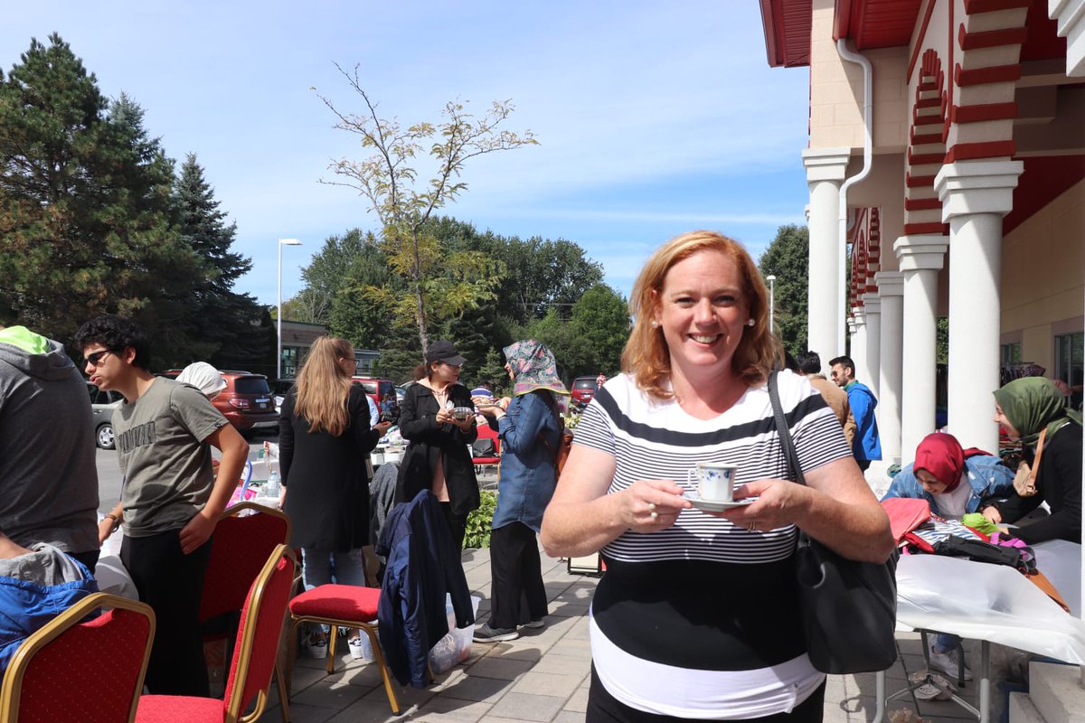cthf_ca's tweet photo. Many thanks to @MacLeodLisa for attending the event,tasting Turkish coffee,visiting food and art tables. She has always been a good supporter for the communities. #garagesale #CTHF #ottawa #ottawaevents https://t.co/hNLggudQIR