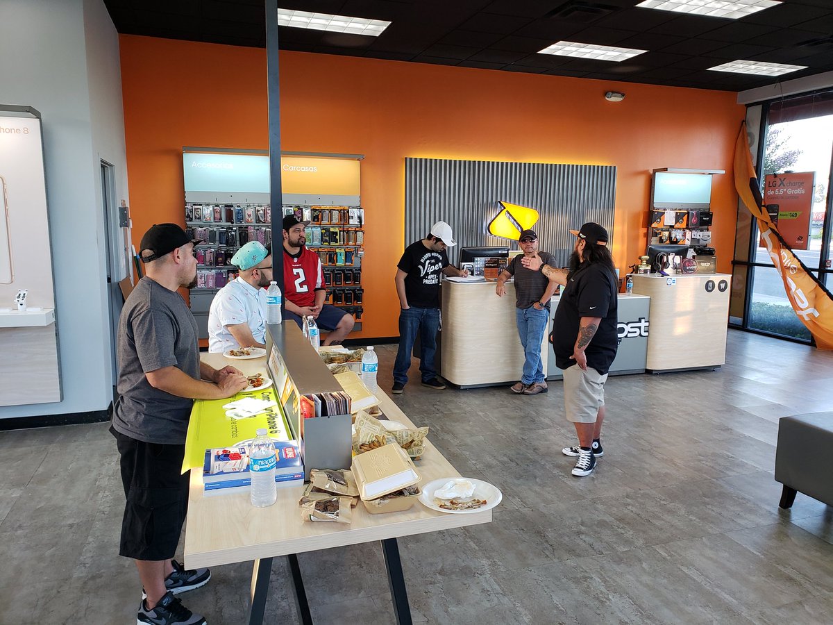 Another successful Sunday Sales training w/ our partner One Stop Mobile @BDP_Christian preparing our top sales leaders for a successful September! #VIPRocks!!! #SoCalDomination <a href="/DennisDesmith/">Dennis DeSmith</a> @KeilaSpg <a href="/DaveBerginVIP/">Dave Bergin</a> <a href="/VIPwireless/">VIP Wireless</a> @noreen_vip <a href="/vipcaseyf/">Casey Fernandez</a> <a href="/CGuzmanVIP/">Chris Guzman</a> @MichaelHarnVIP