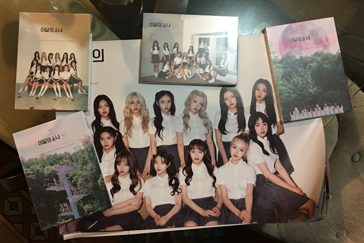 JeSuisCharly's tweet photo. Al fin llegaron los [+ +] y estoy ENCANTADO. 😍😭😍😭😍😭 Me encantaron los pósters. Los covers son HERMOSOS. #LOONA #LOOΠΔ #LOONADebut #LOONA_plusplus #LOONA_HiHigh #LOONA_favOriTe #PlusPlus #HiHigh #Favorite #열기 #ㅖPerfectLove #Stylish https://t.co/vh8OZ6TOTf