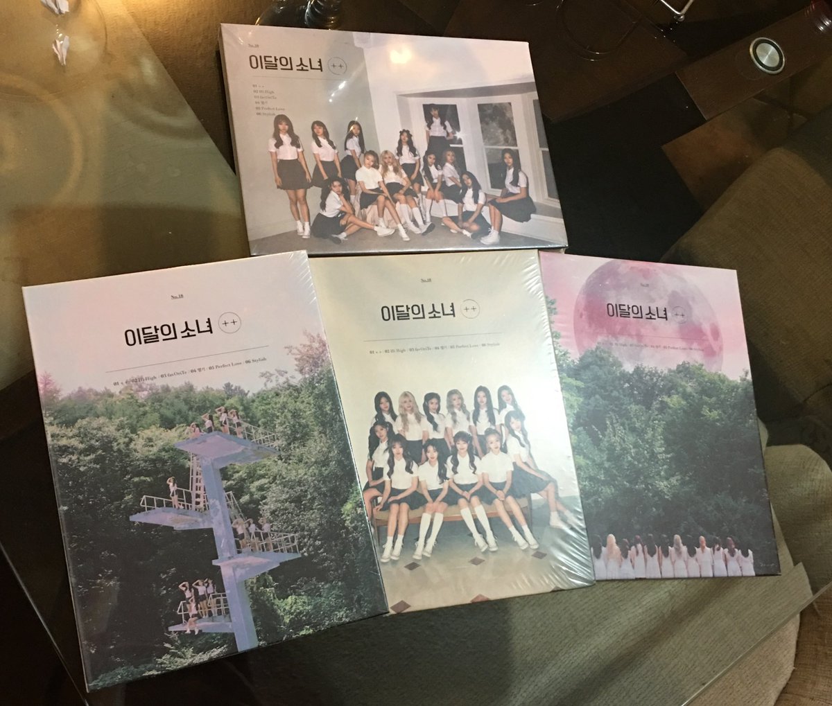 JeSuisCharly's tweet photo. Al fin llegaron los [+ +] y estoy ENCANTADO. 😍😭😍😭😍😭 Me encantaron los pósters. Los covers son HERMOSOS. #LOONA #LOOΠΔ #LOONADebut #LOONA_plusplus #LOONA_HiHigh #LOONA_favOriTe #PlusPlus #HiHigh #Favorite #열기 #ㅖPerfectLove #Stylish https://t.co/vh8OZ6TOTf