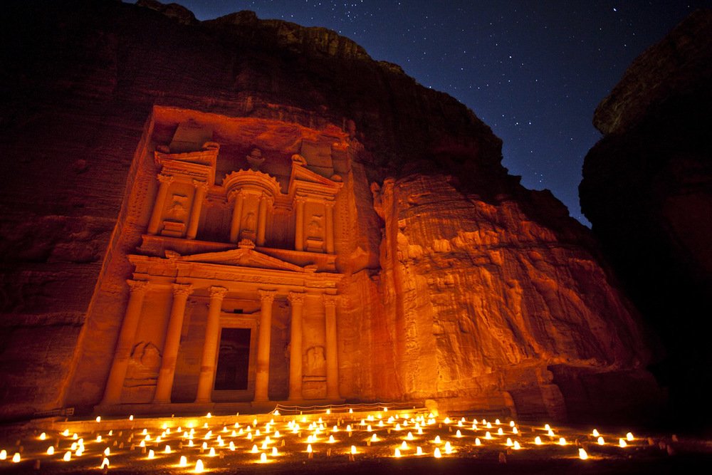 WalkFrodo's tweet photo. Petra, the world wonder, is without a doubt Jordan's most valuable treasure and greatest tourist attraction. It is a vast, unique city, carved into the sheer rock face served as an important junction for the silk, spice and other trade routes.
#Jordan #petra #Places #walkfrodo https://t.co/crzKJOxwUF