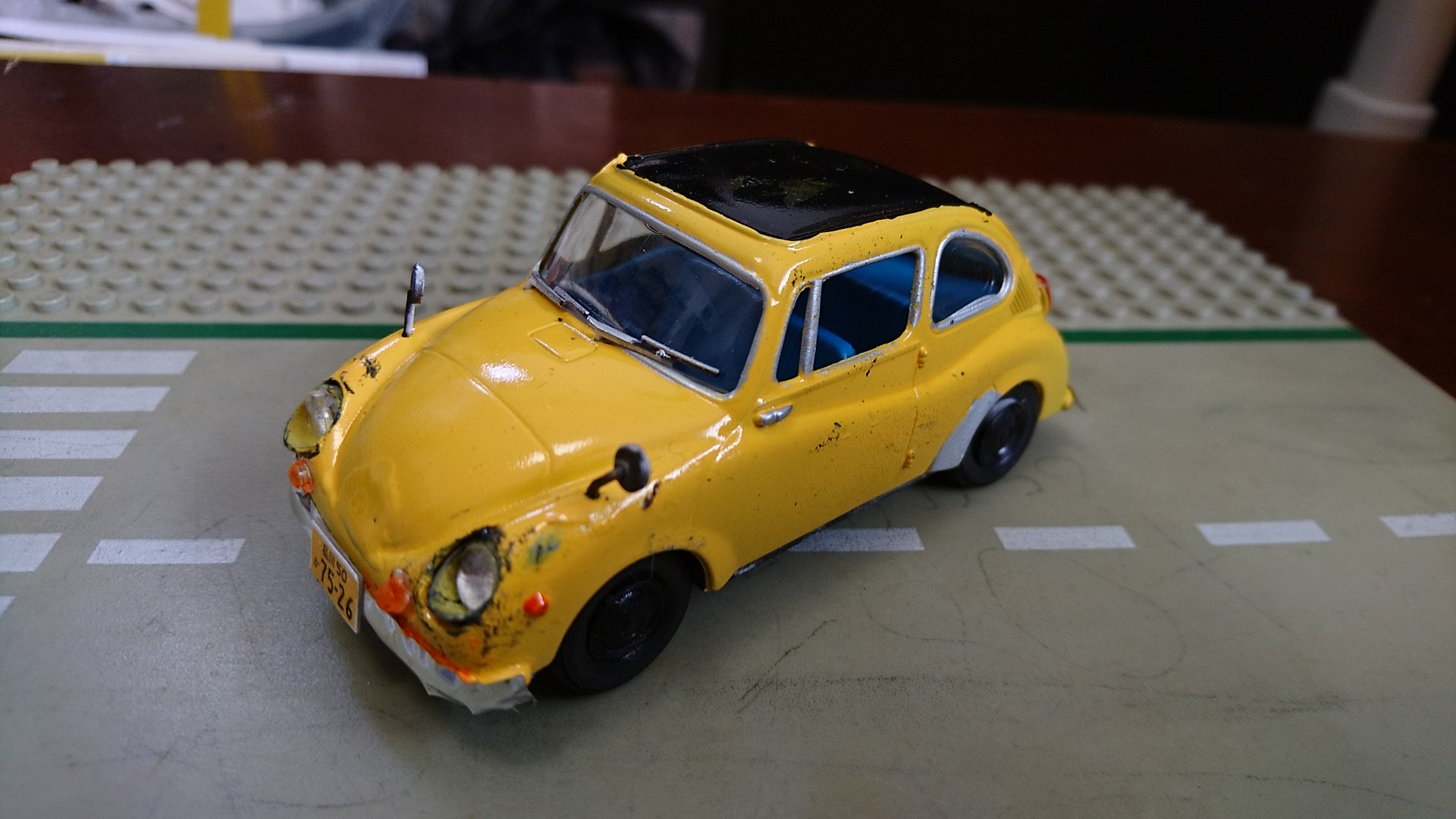 ばっしぃ Auf Twitter アリイ1 32 スバル360 完成 熱中時代 刑事編 の早野武愛車仕様として製作 組み立てているうちに汚れちゃったので まぁ 当時10年落ちの中古車ベースなのでそれでいいかなと シティターボ も内装までは完成