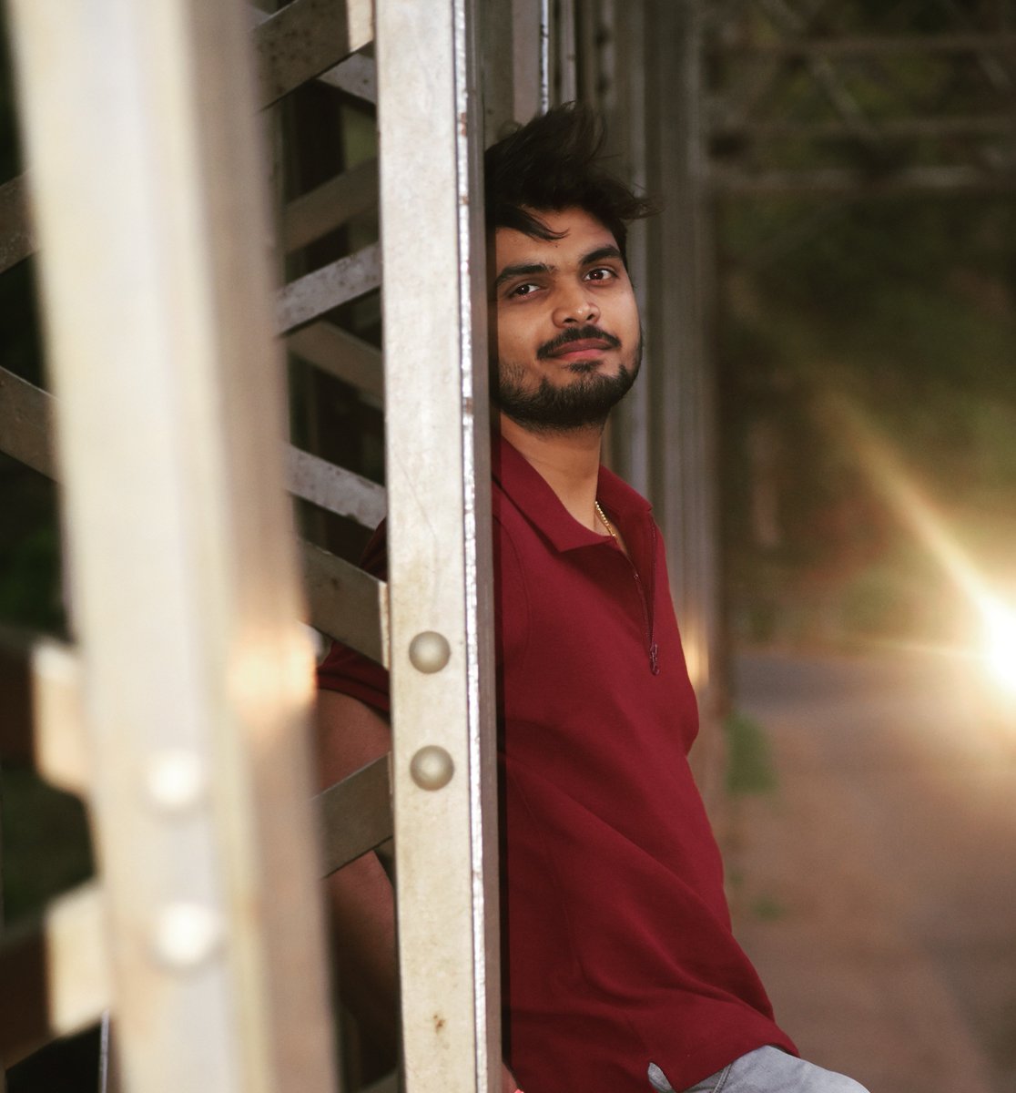 dinesuuukumar's tweet photo. Let's start twitter again .... 😉 https://t.co/triAQmhNLZ